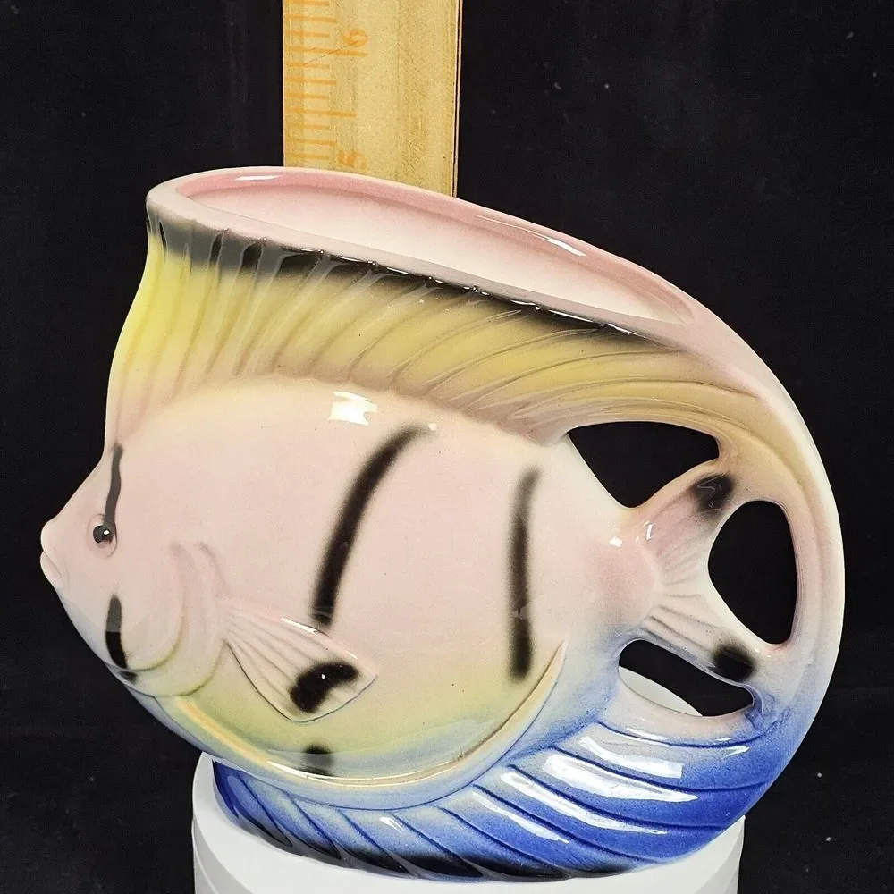 Vintage 80s Sarsaparilla Deco Designs Angel Fish Vase Style 885 Sealife Nautical